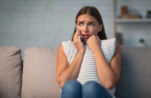 Las emociones morales y la regulación de la expresión emocional